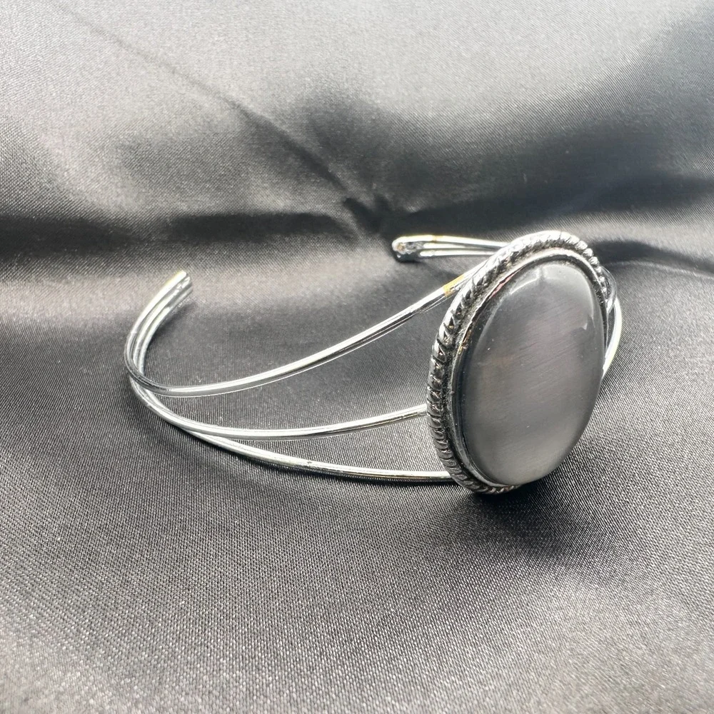 Vintage 80s Navajo Silver Tone Black Cabochon Rope‎ Cuff Bangle Bracelet Jewelry